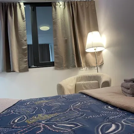 New In Center Metro 7 & 14 Maison Blanche Apartman